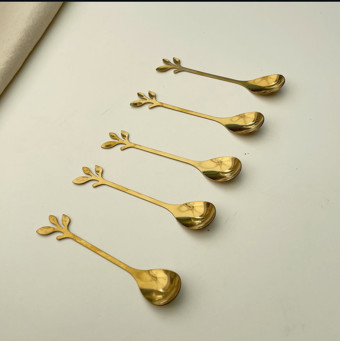 Cuchara hojas