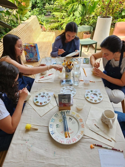 Taller de vajilla: Diseña y pinta tu vajilla 4 puestos