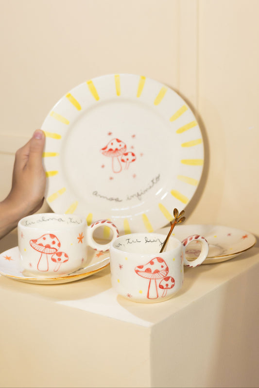 Puesto vajilla hongos